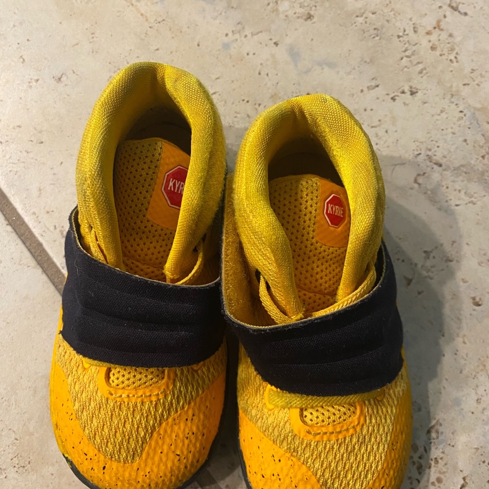 Kyrie School Bus Shoes